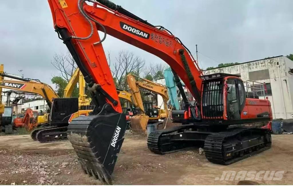 Doosan DX 340 Raupenbagger