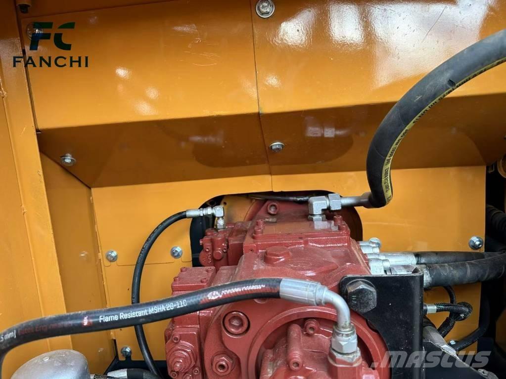 Hyundai 220LC-9S Raupenbagger