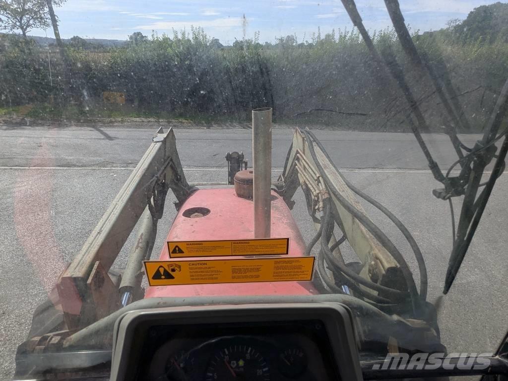 Massey Ferguson 6120 Traktoren