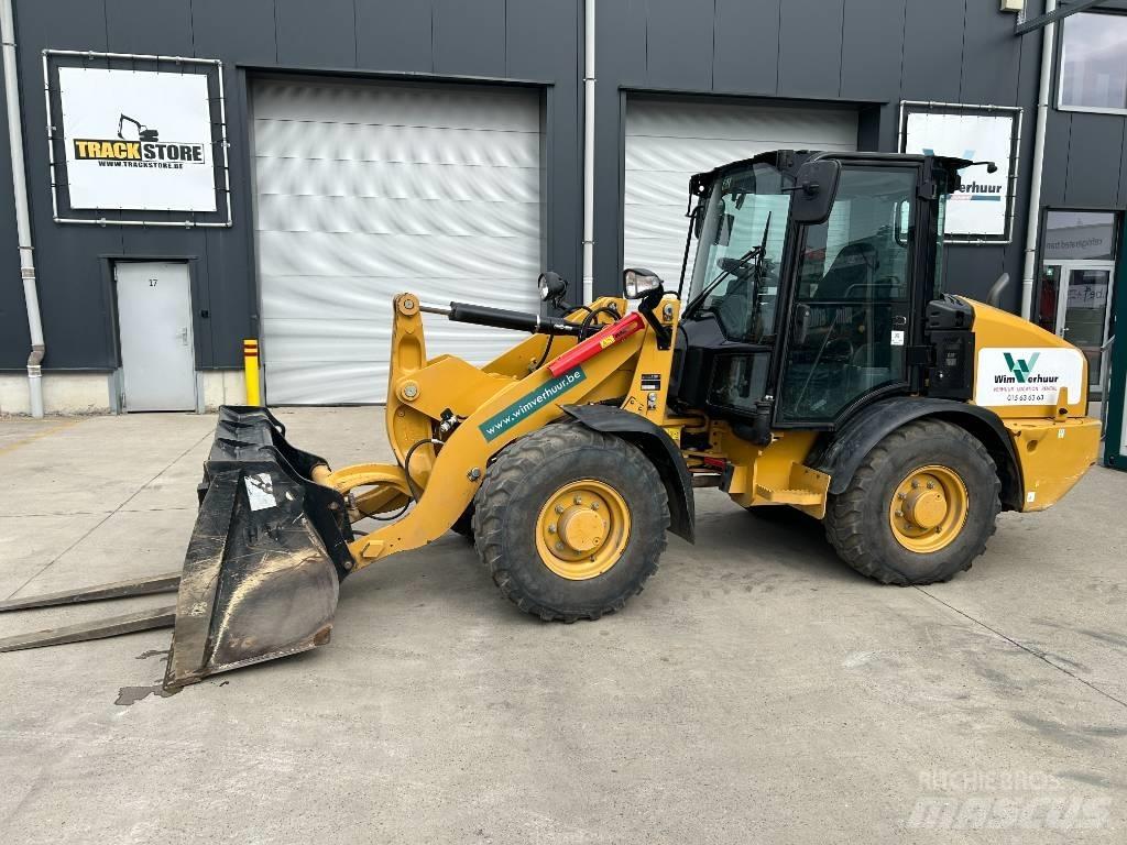 CAT 906 Kompaktlader