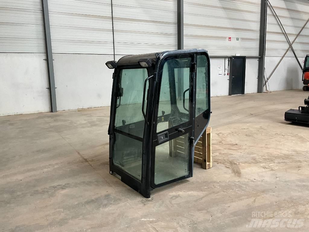 Kubota U 27-4 Kabinen