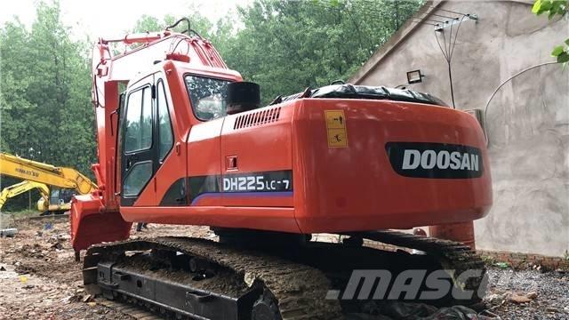 Doosan DH225 Raupenbagger