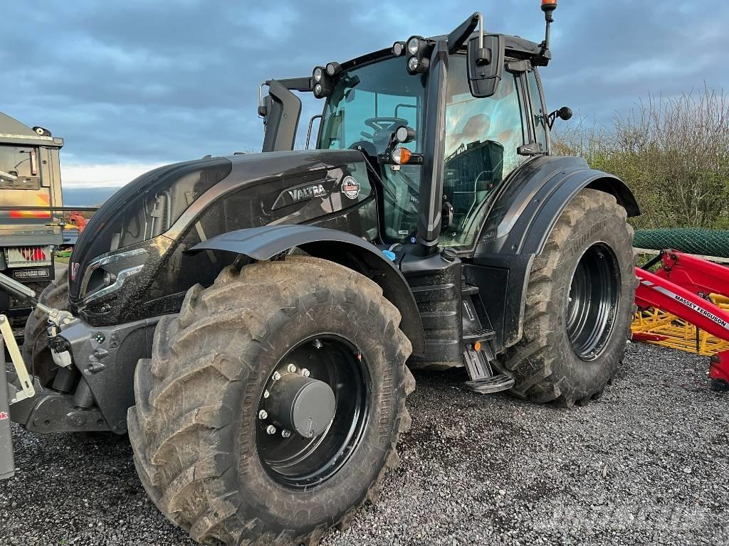 Valtra T 235 Direct Traktoren