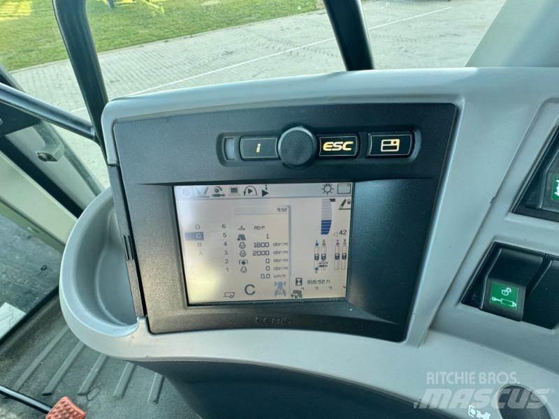 CLAAS AXION 810 Traktoren