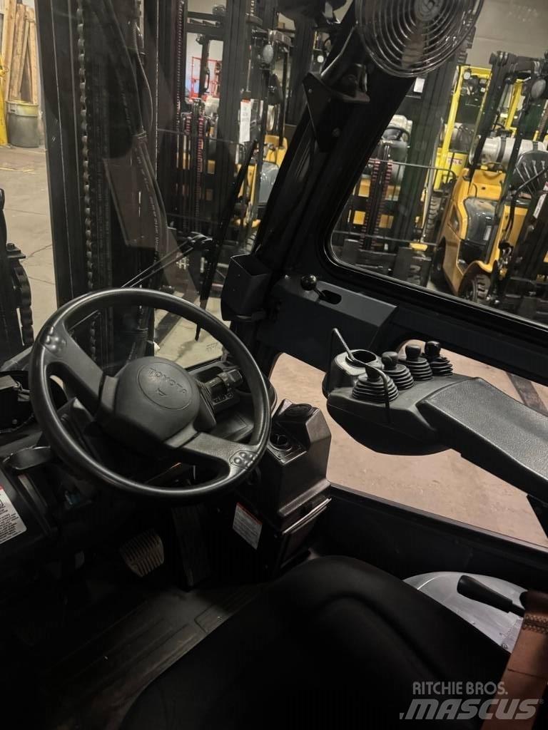 Toyota 8 FGCU 30 Andere Gabelstapler