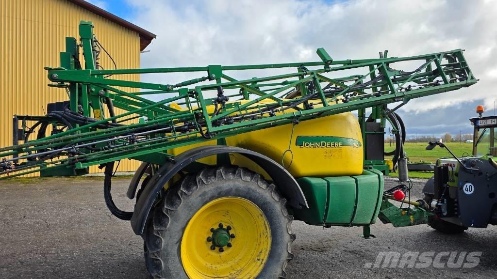 John Deere 740 i Anhängespritzen