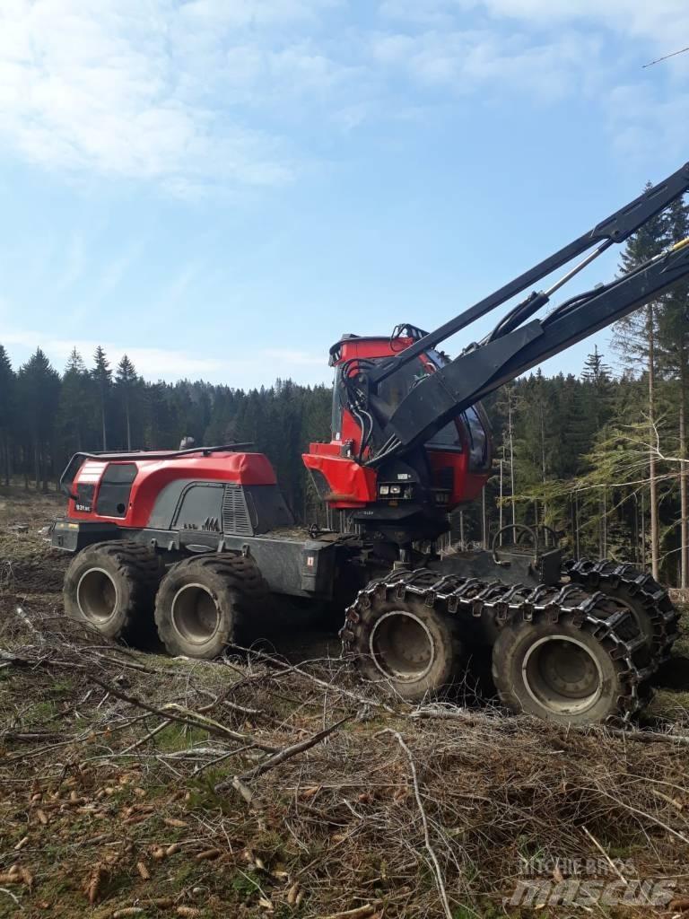 Komatsu 931 XC Harvester