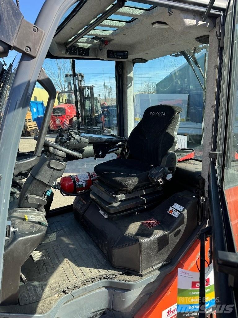 Toyota 02-8FDF30 Dieselstapler