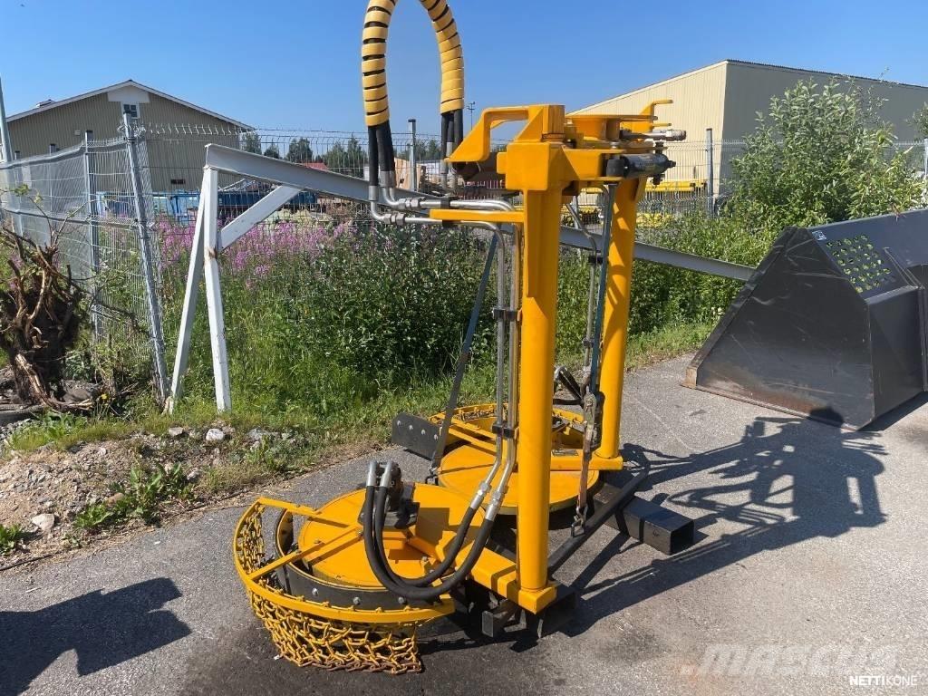  Hinnagård T125B Sonstige Kommunalmaschinen