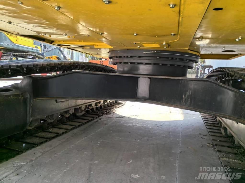 Komatsu PC 220-8 Raupenbagger