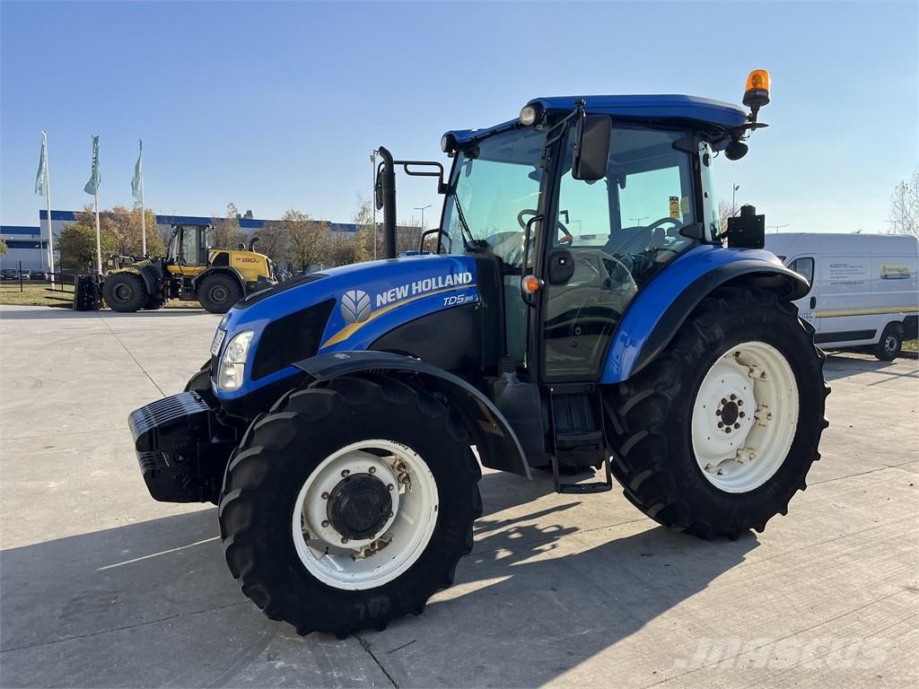 New Holland TD 5.95 Traktoren