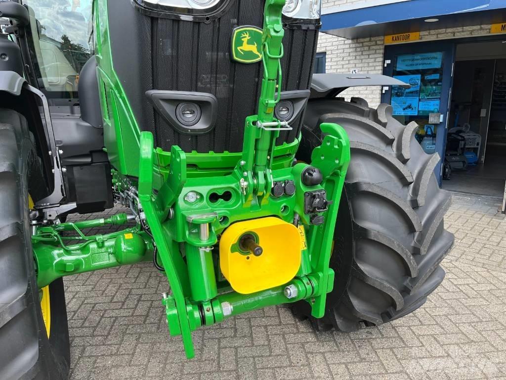 John Deere 6R195 Traktoren