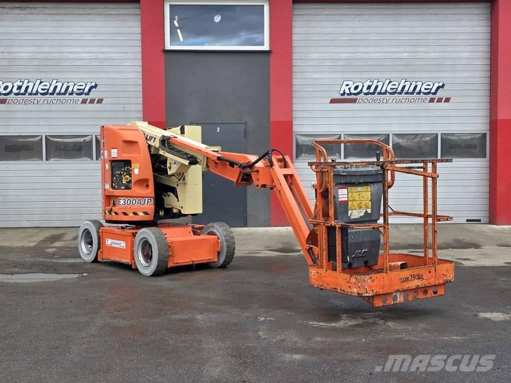 JLG 300 AJP Gelenkteleskoparbeitsbühnen
