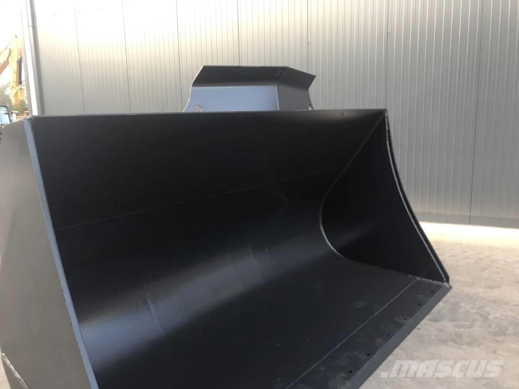 Volvo L180E Schaufeln