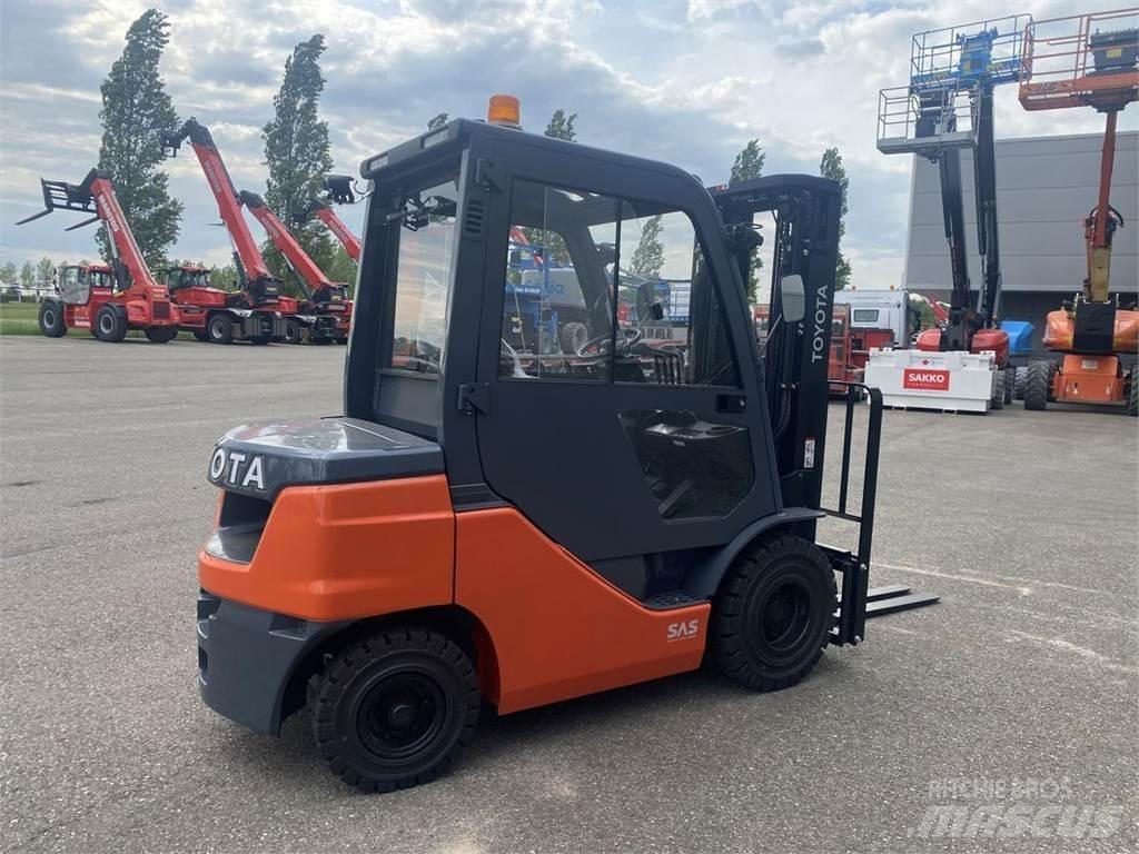 Toyota 52-8FDF25 Dieselstapler