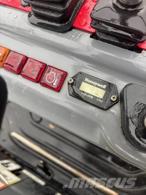 Takeuchi TB 210 R Minibagger < 7t