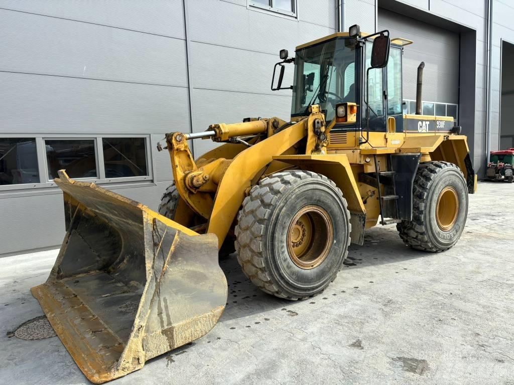 CAT 938F Radlader
