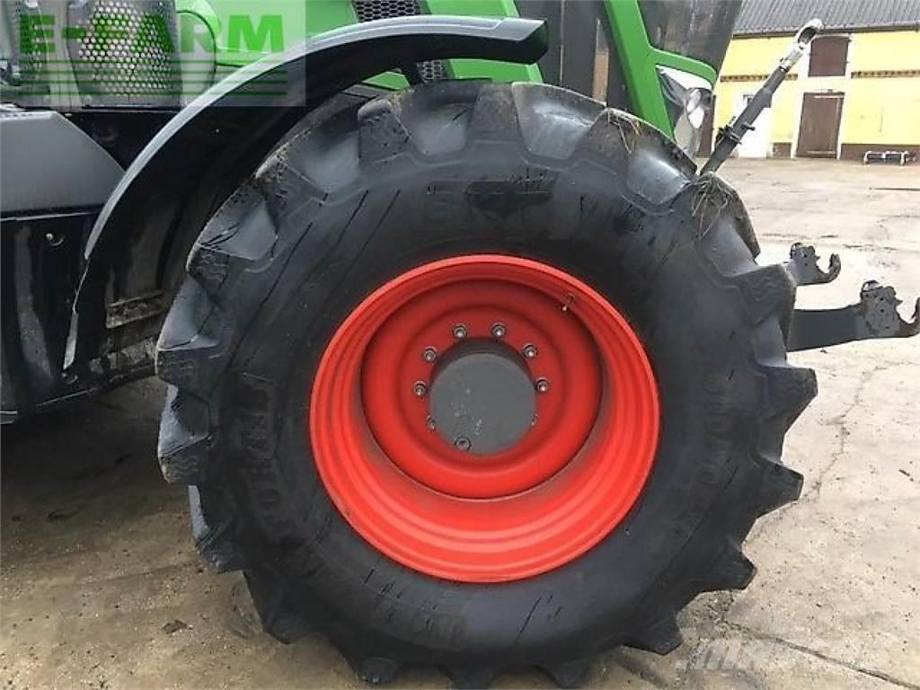 Fendt 828 vario Traktoren