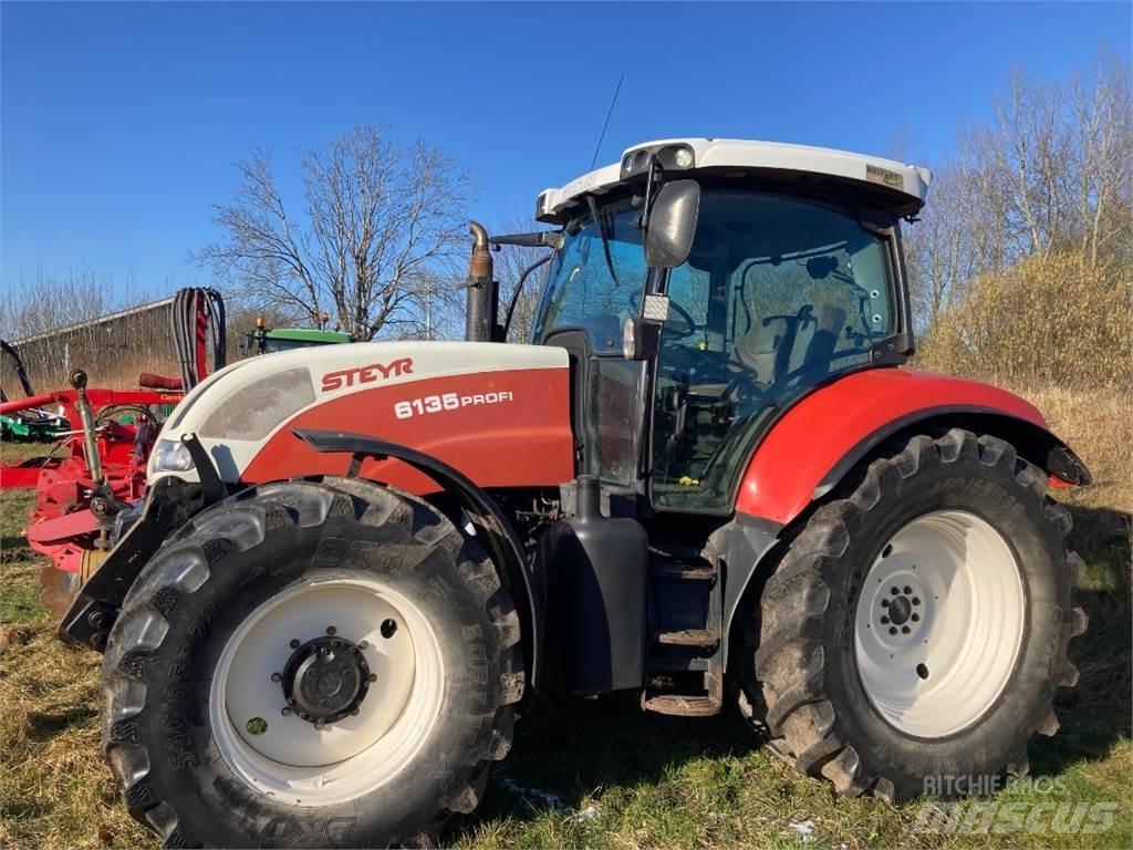 Steyr 6135 Profi Traktoren