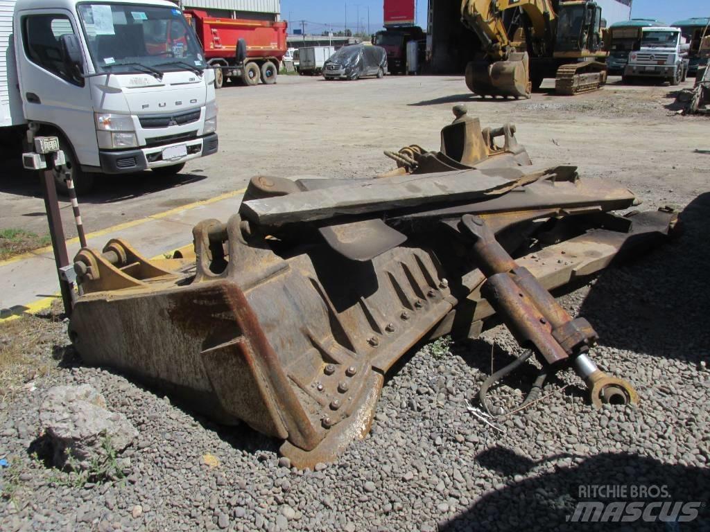 CAT D8T-15 Bulldozer