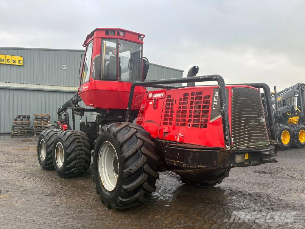 Valmet 931 Harvester