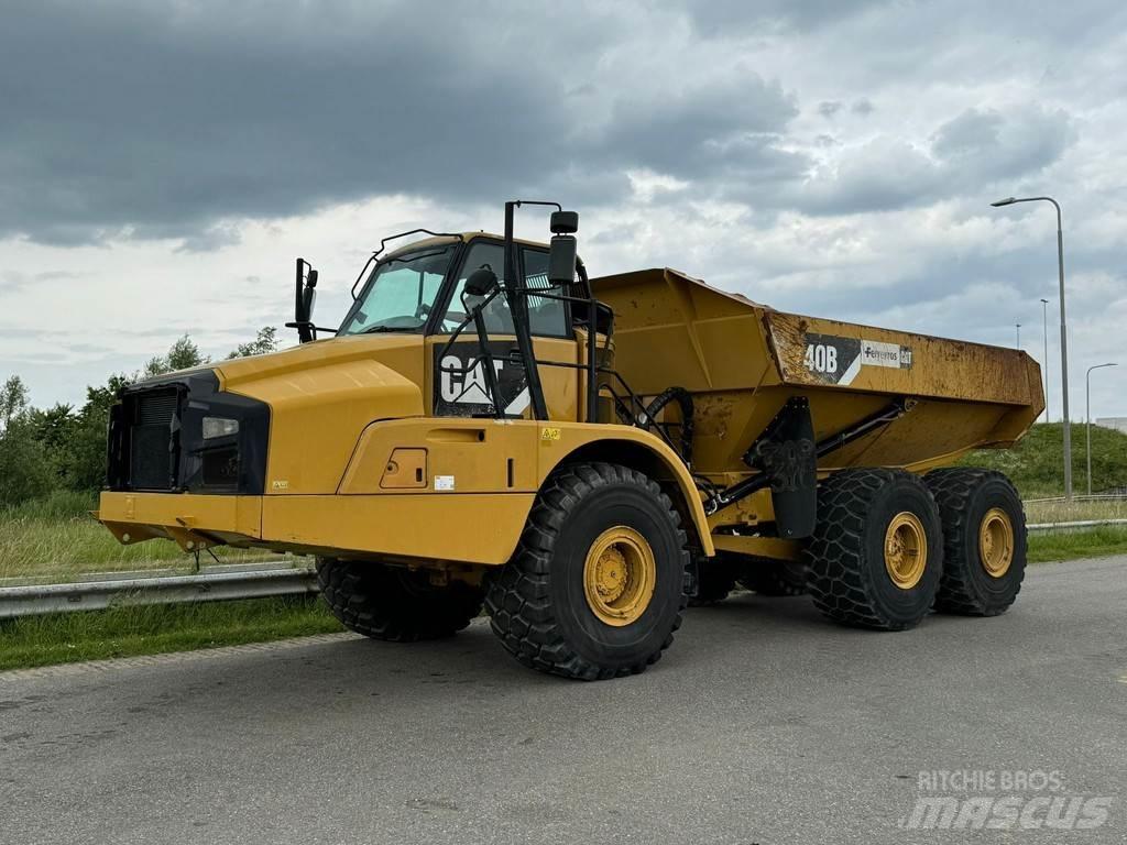 CAT 740B Dumper - Knickgelenk