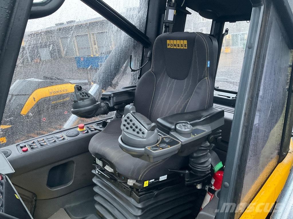 Ponsse SCORPION 8W Harvester