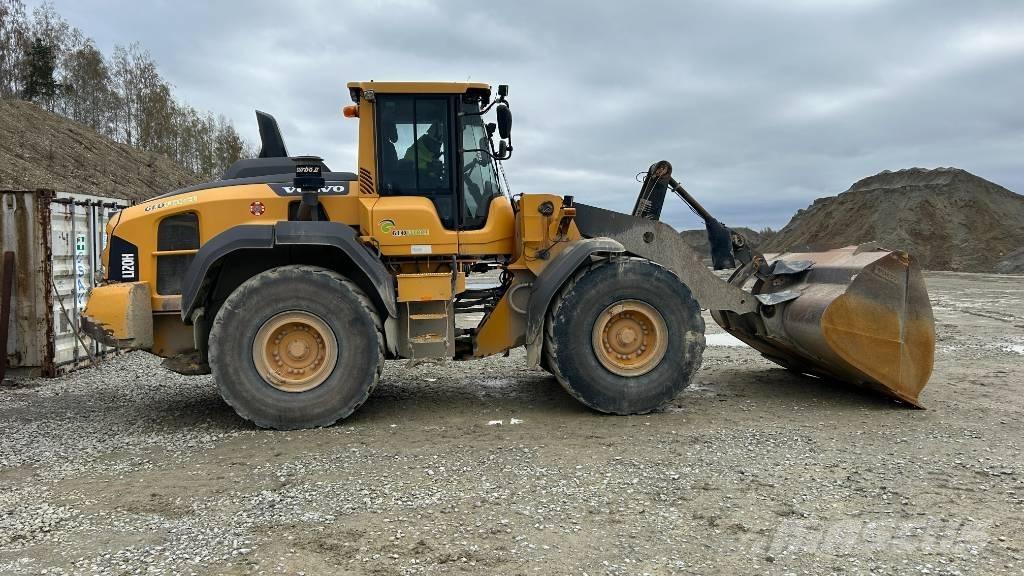 Volvo L 120 H Radlader