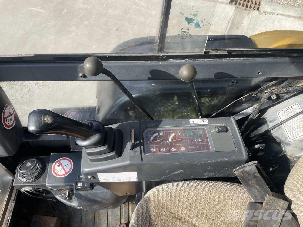 CAT 302.5 Minibagger < 7t