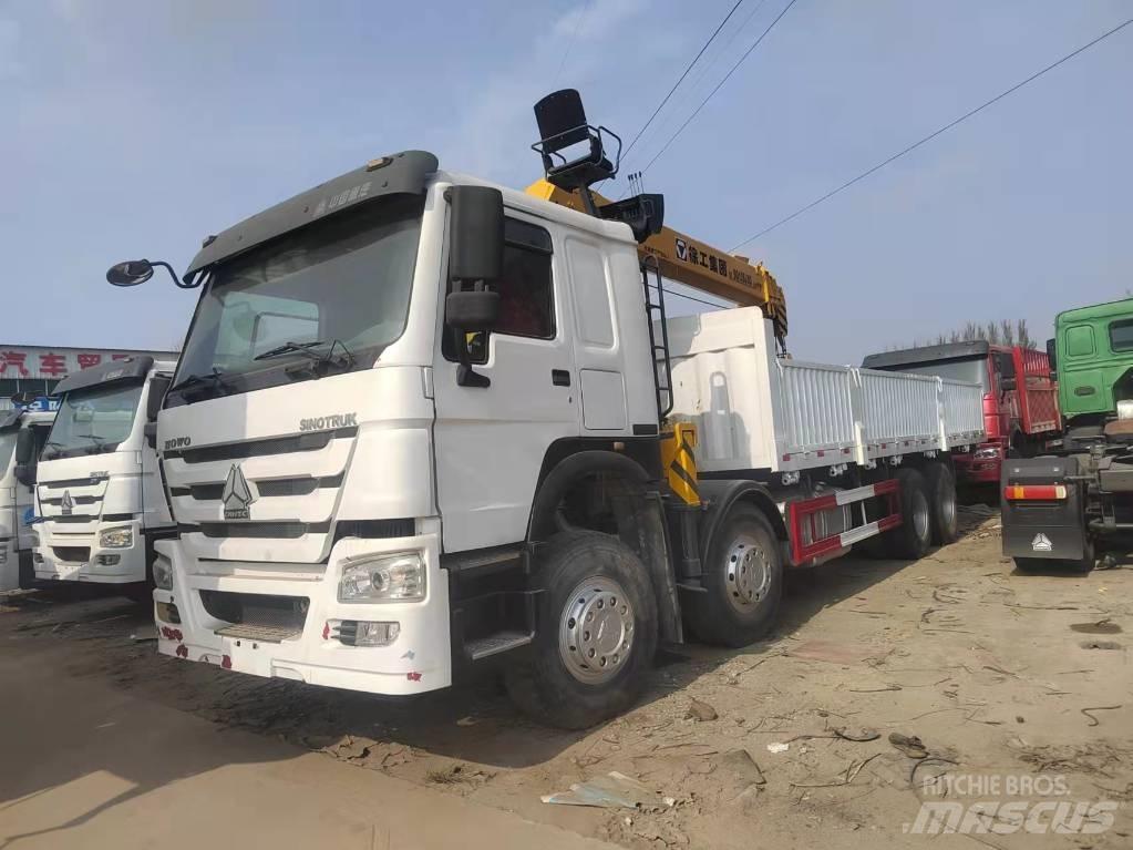 Howo 375 8X4 Kranwagen