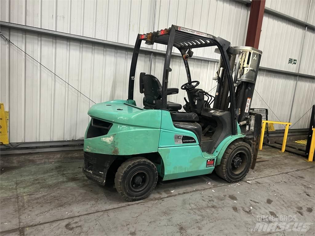 Mitsubishi FD30NT Dieselstapler