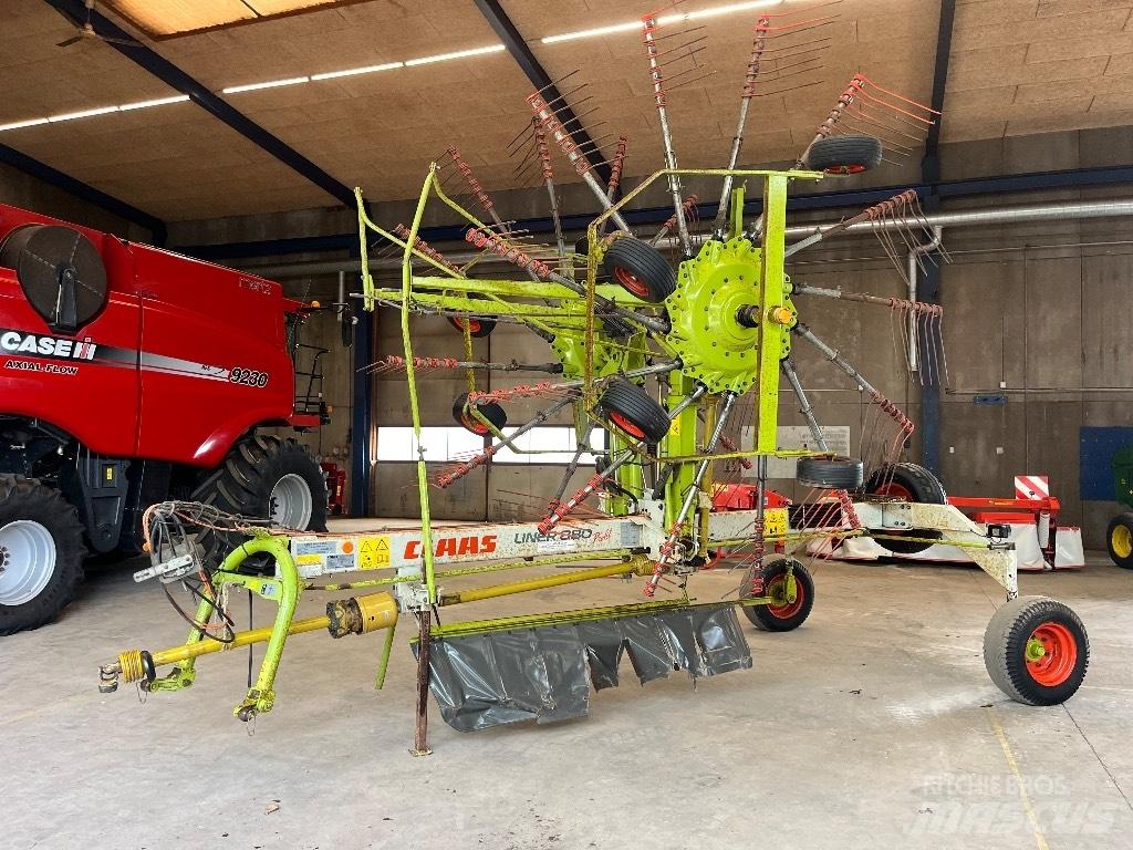 CLAAS Liner 880 L Kreiselheuer/-wender
