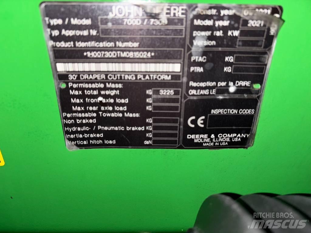 John Deere T670I 4WD Mähdrescher