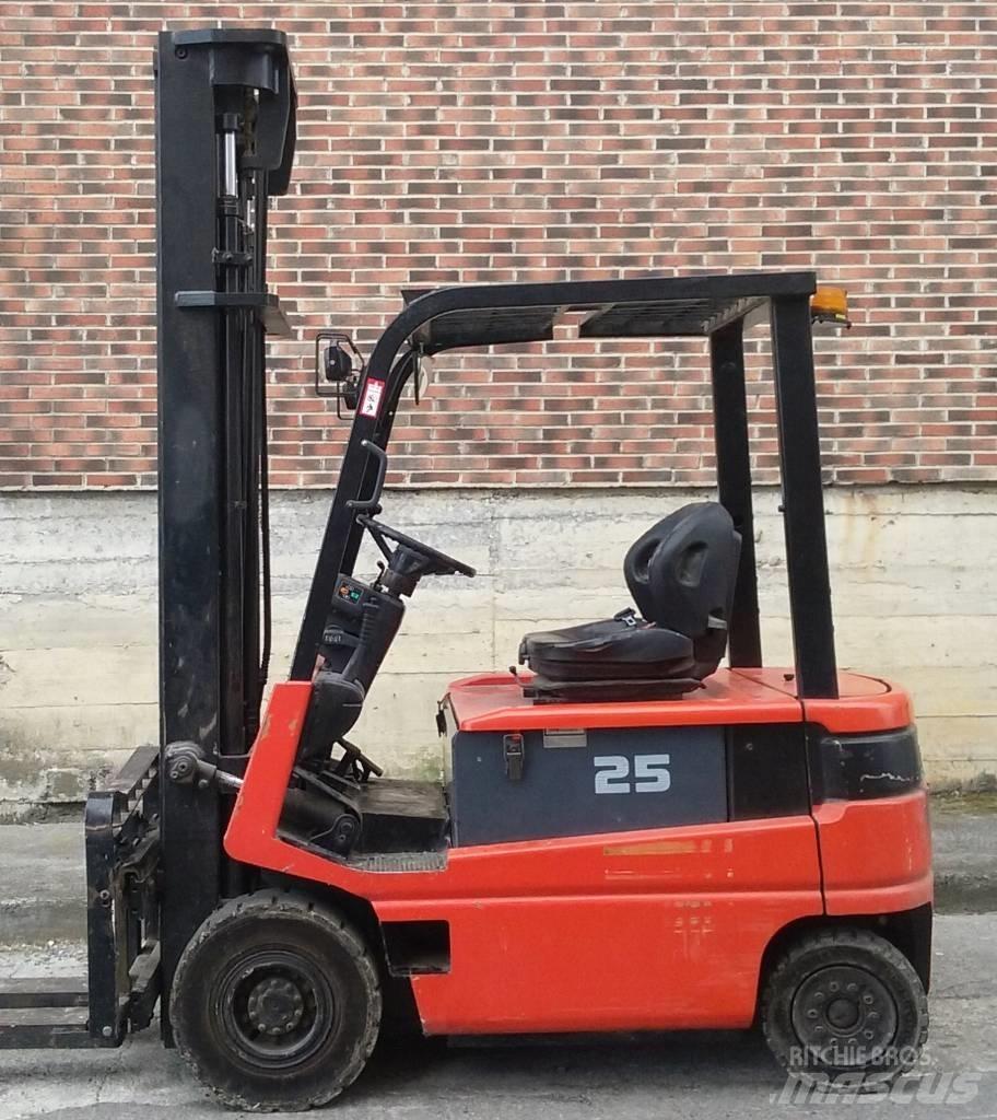 Toyota FBMF25 Elektrostapler