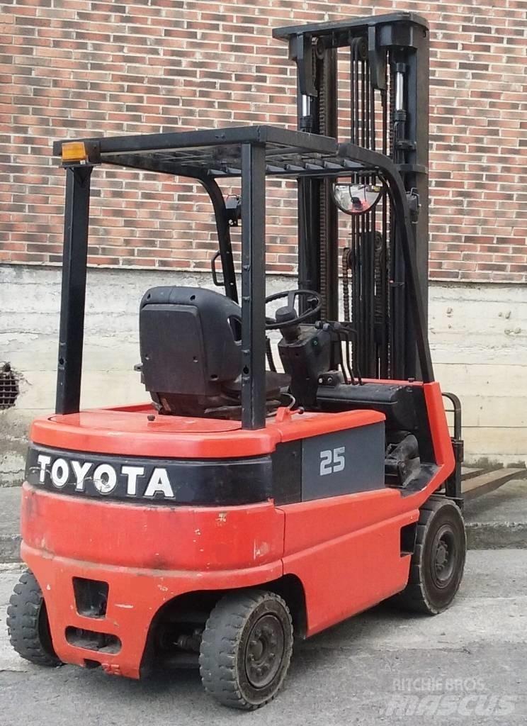 Toyota FBMF25 Elektrostapler