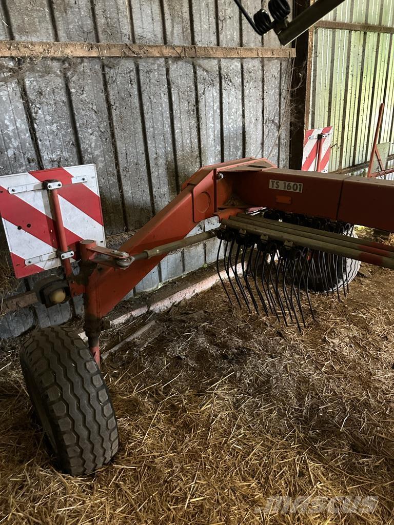 Fella TS 1601 Schwader