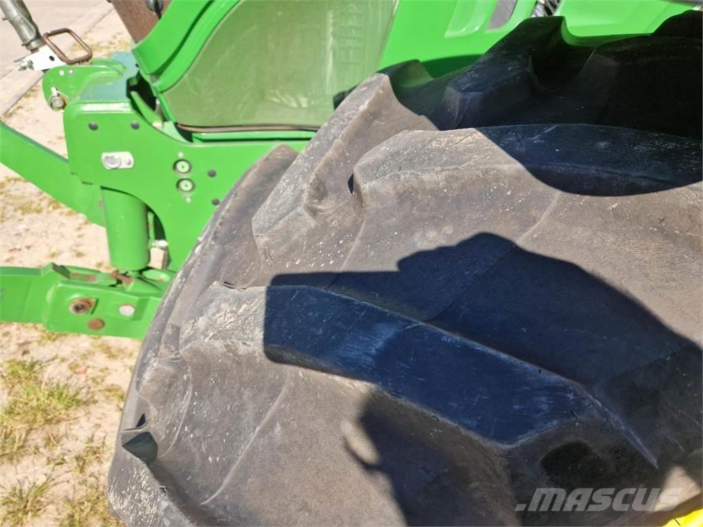 John Deere 6150R Traktoren