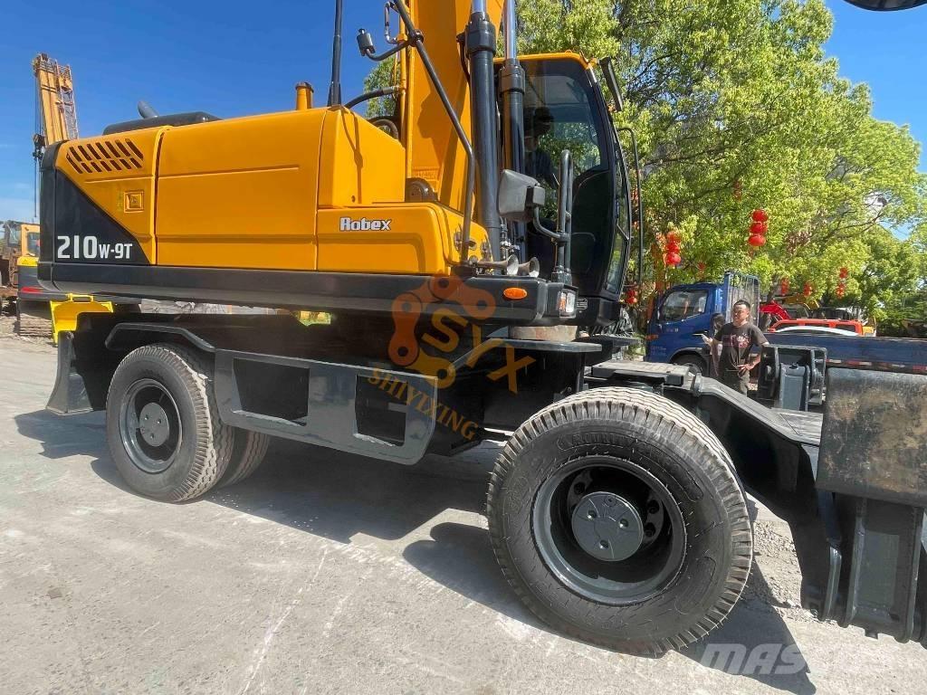 Hyundai R210W Mobilbagger