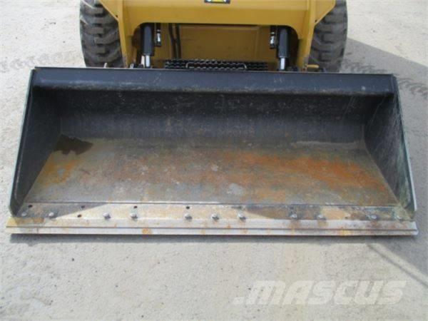 CAT 236 D Kompaktlader