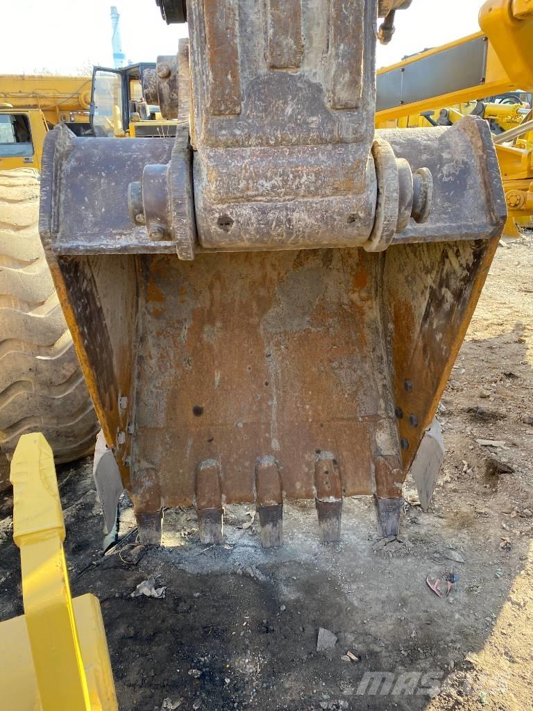 Hyundai R 215-9 Raupenbagger