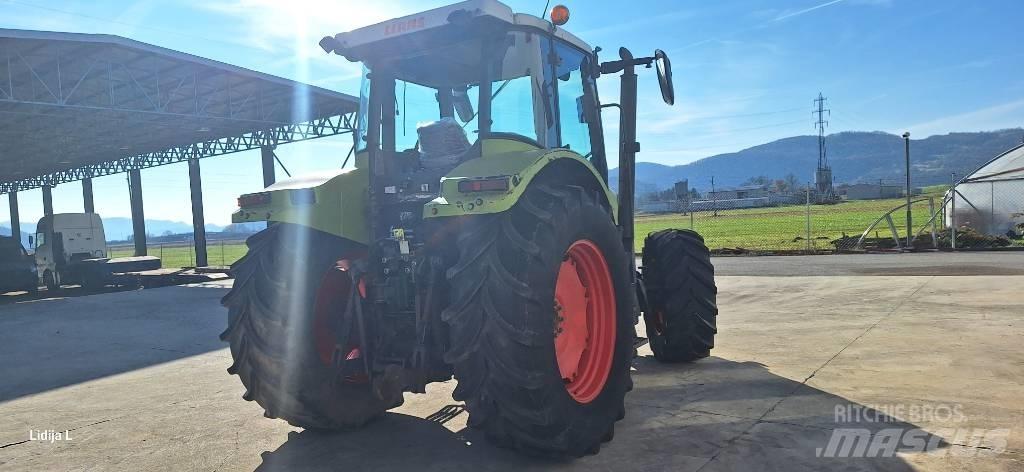CLAAS ARES 696 Traktoren