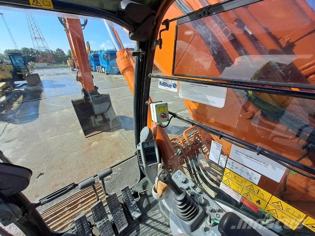 Hitachi ZX 300 LC-6 Raupenbagger