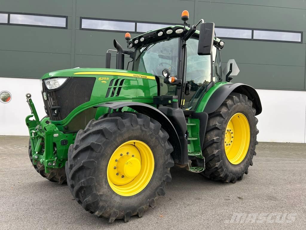 John Deere 6215 R Traktoren