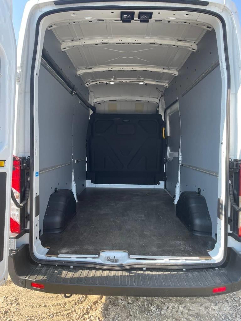 Ford Transit Lieferwagen