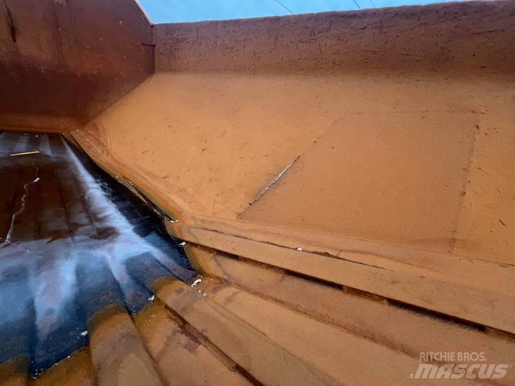Doosan MT 41 Dumper - Knickgelenk