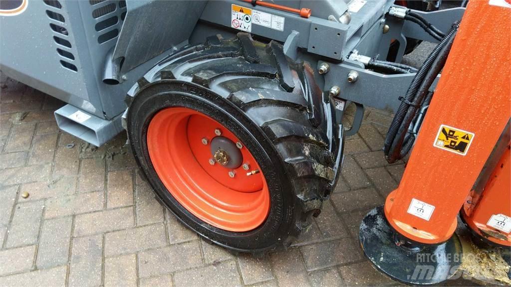SkyJack 6832RT Scheren-Arbeitsbühnen