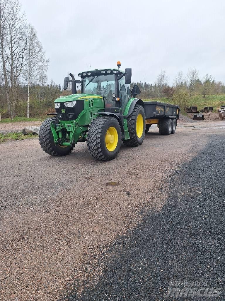 John Deere 6155R Traktoren