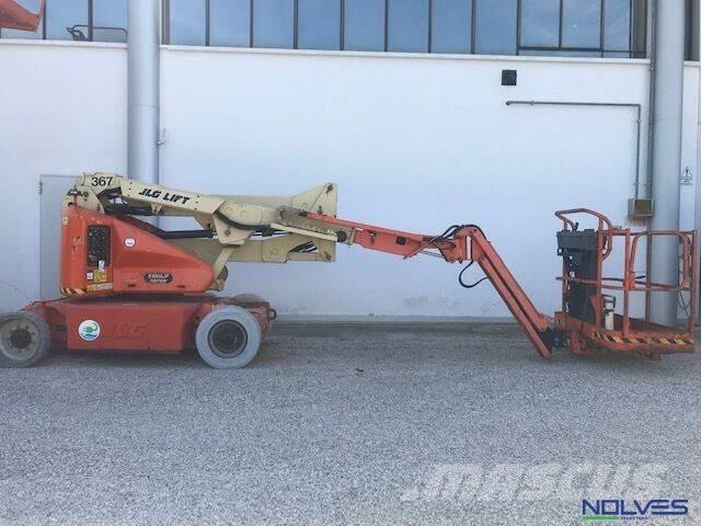 JLG E400AJPn Gelenkteleskoparbeitsbühnen