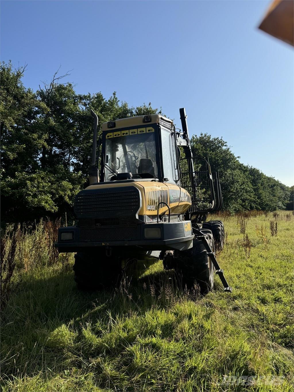 Ponsse Gazelle Forwarder