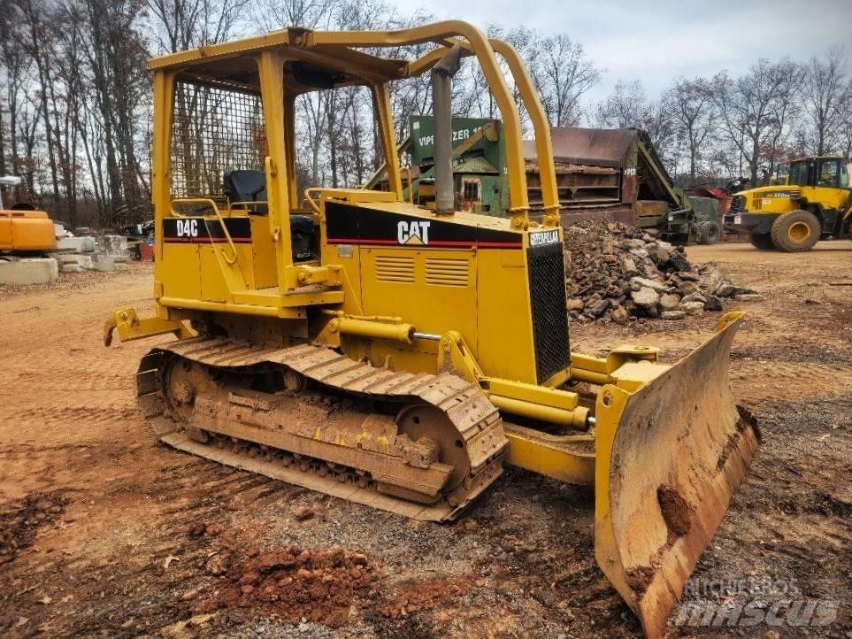 CAT D 4 C Bulldozer